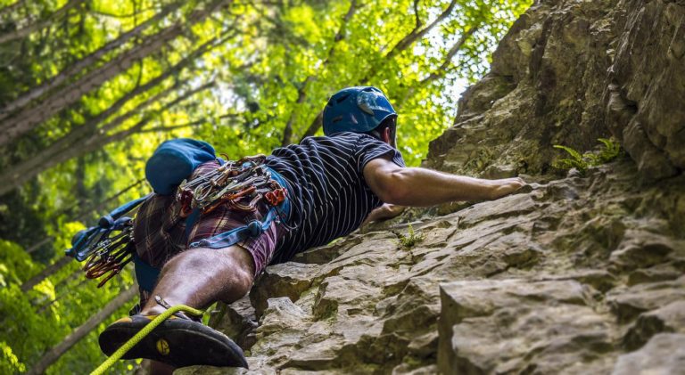 Read more about the article 10 Best National Parks for Rock Climbing